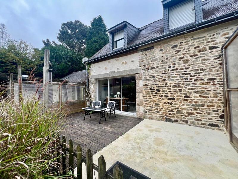 Propriété - 275 m² - 11 pièces