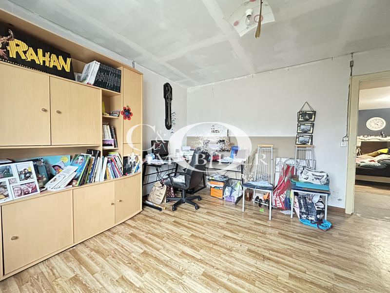 Maison - 183 m² - 6 pièces