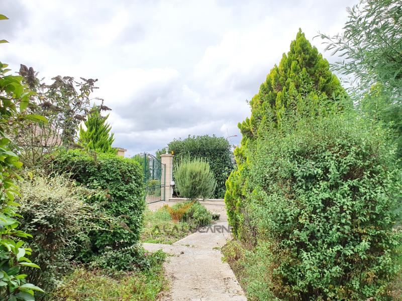 Maison - 355 m² - 14 pièces