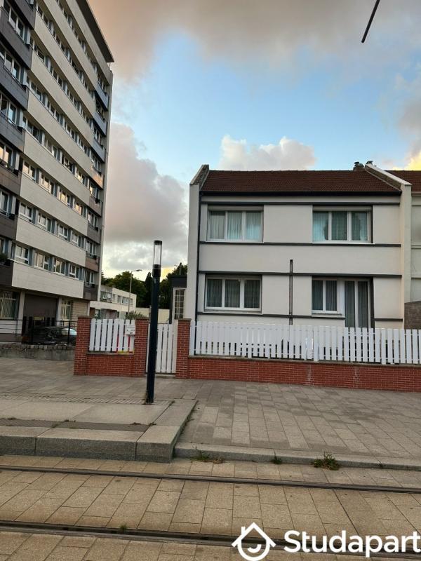 Chambre - 12 m² - 1 pièce