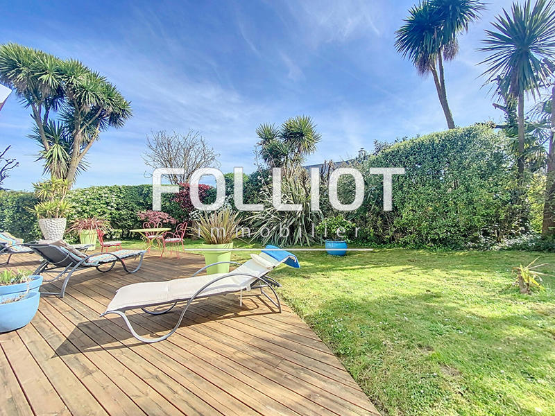 Maison - 140 m² - 8 pièces