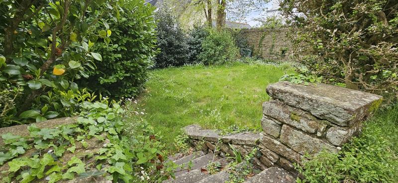 Maison - 203 m² - 9 pièces