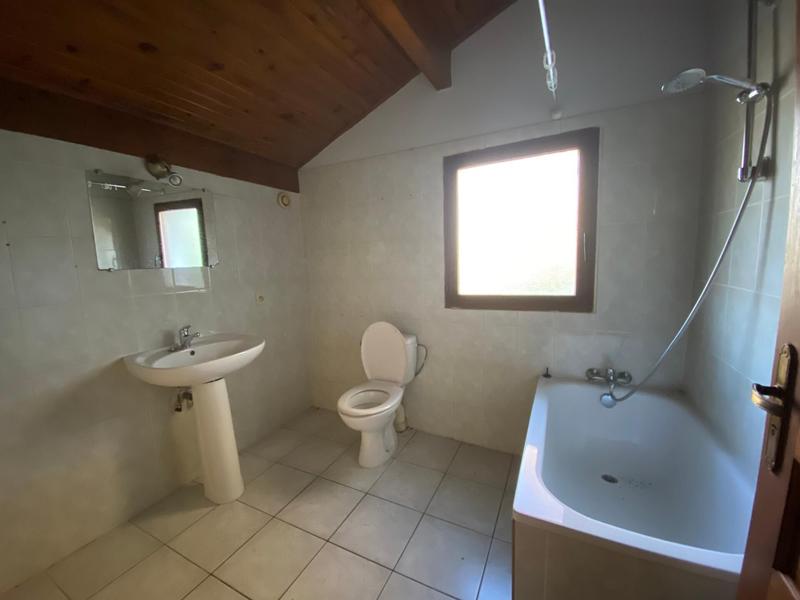 Maison - 140 m² - 5 pièces