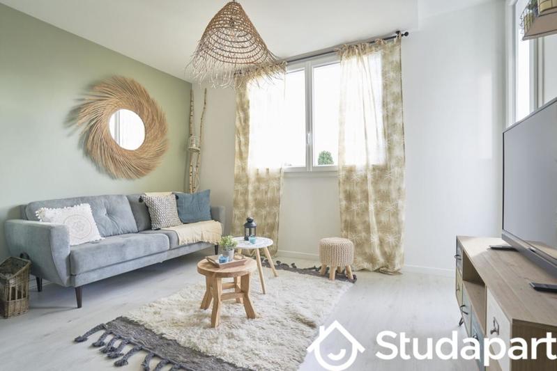 Chambre - 14 m² - 1 pièce