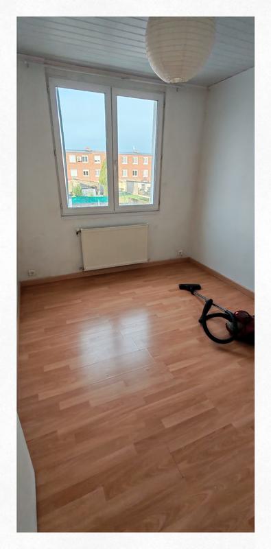 Maison - 85 m² - 5 pièces