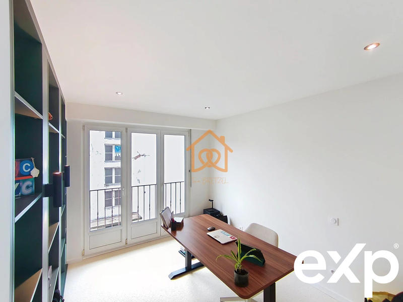 Appartement - 80 m² - 4 pièces