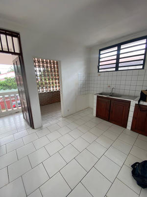 Appartement - 90 m² - 4 pièces