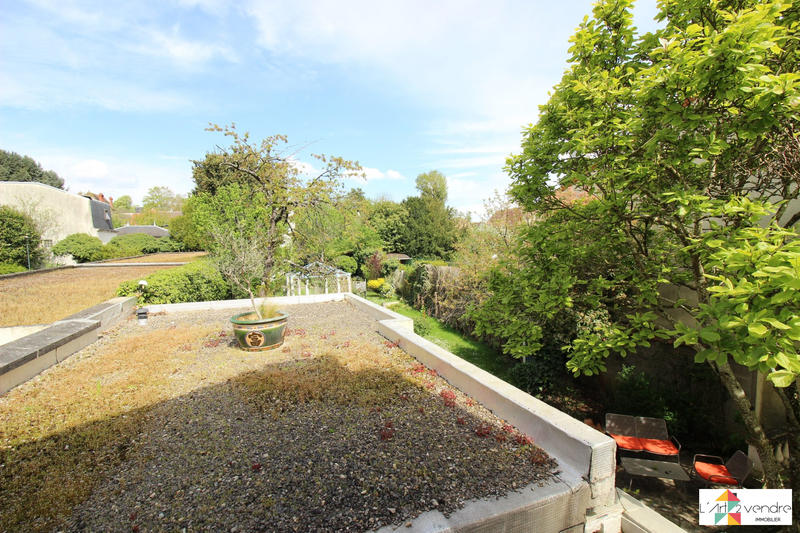 Maison - 143 m² - 7 pièces