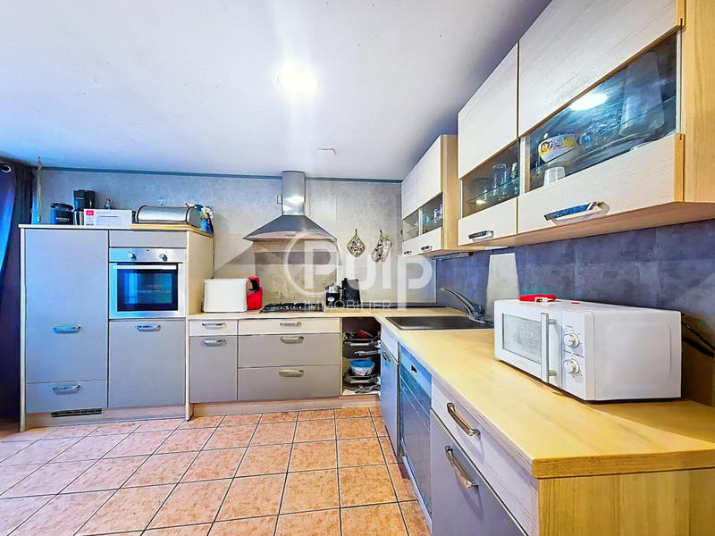 Maison - 159 m² - 6 pièces