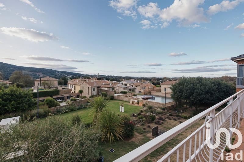 Maison - 166 m² - 6 pièces