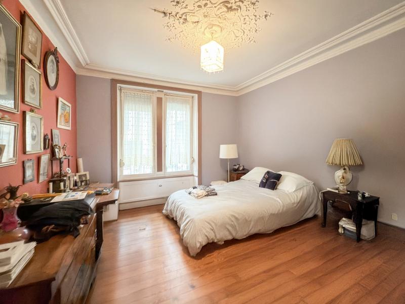 Immeuble - 235 m² - 3 pièces