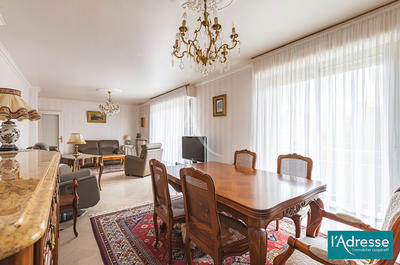 Appartement - 83 m² - 4 pièces