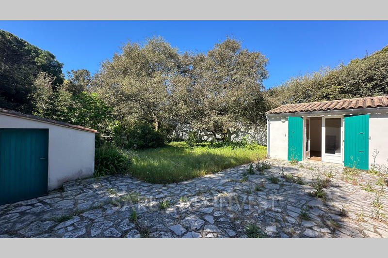 Maison - 180 m² - 8 pièces