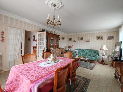 Maison - 130 m² - 7 pièces