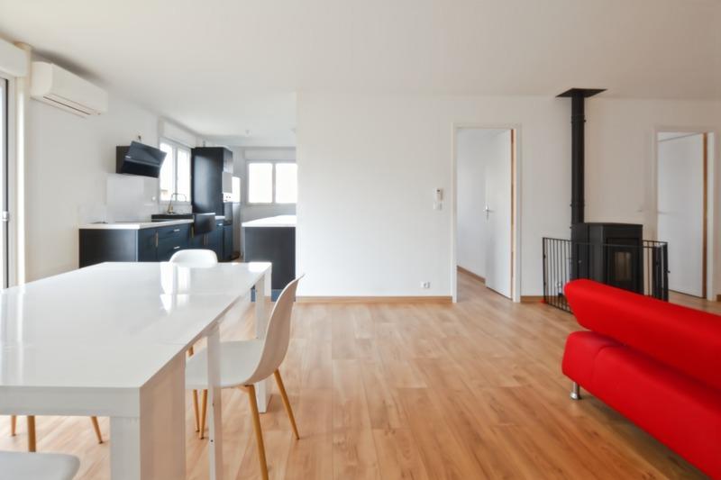 Maison - 93 m² - 5 pièces