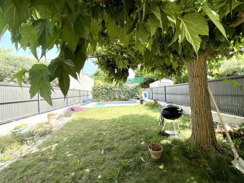 Maison - 95 m² - 5 pièces