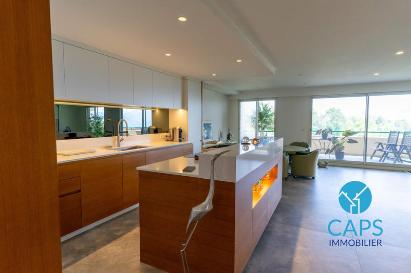 Appartement - 146 m² - 4 pièces