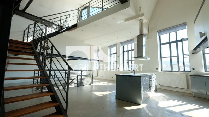Loft - 177 m² - 5 pièces