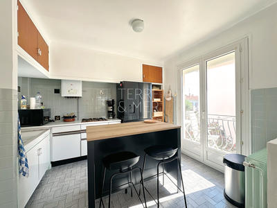 Appartement - 84 m² - 4 pièces