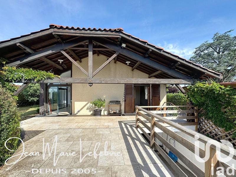 Maison - 178 m² - 6 pièces