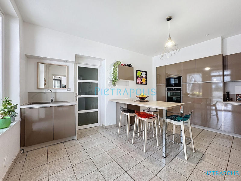 Maison ancienne - 140 m² - 8 pièces