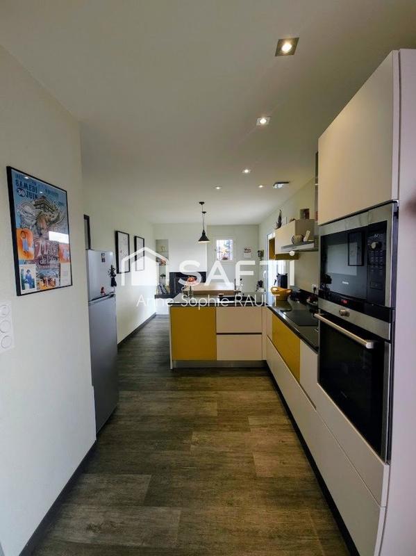 Maison - 98 m² - 6 pièces