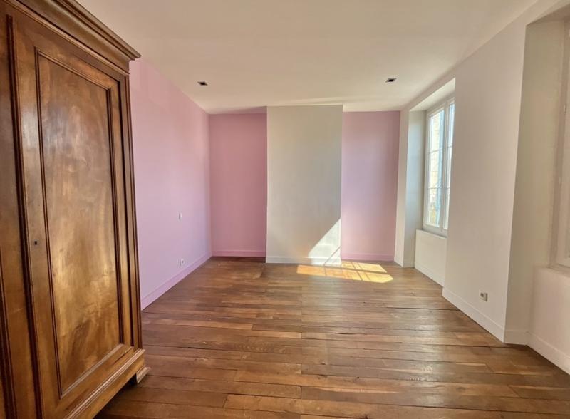 Maison - 168 m² - 10 pièces