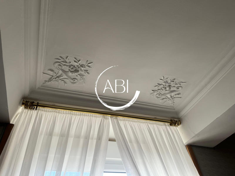 Maison - 230 m² - 8 pièces