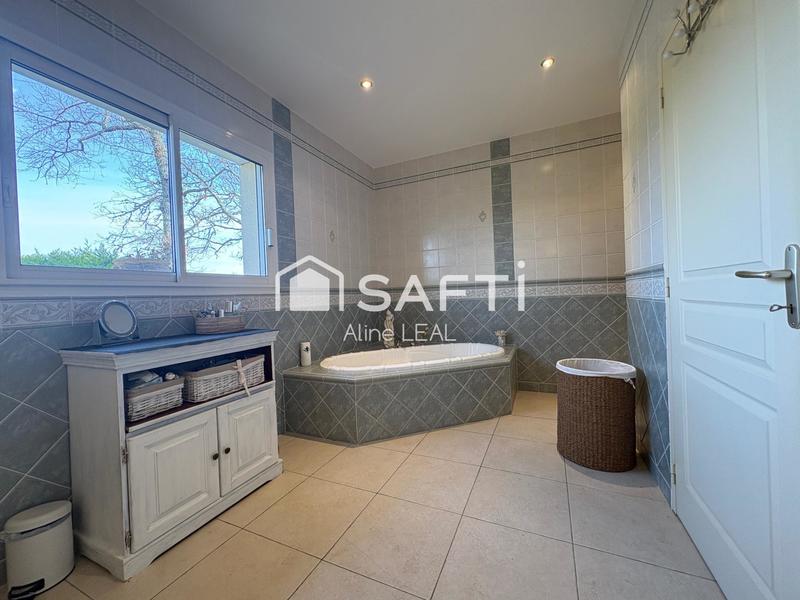 Maison - 158 m² - 5 pièces