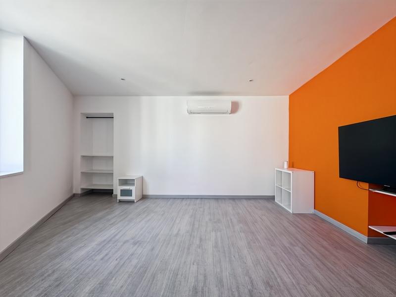 Immeuble - 60 m² - 3 pièces