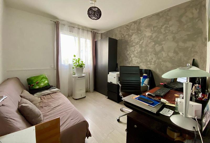 Appartement - 77 m² - 4 pièces