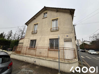 Maison - 160 m² - 7 pièces