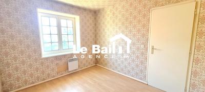 Maison - 139 m² - 7 pièces