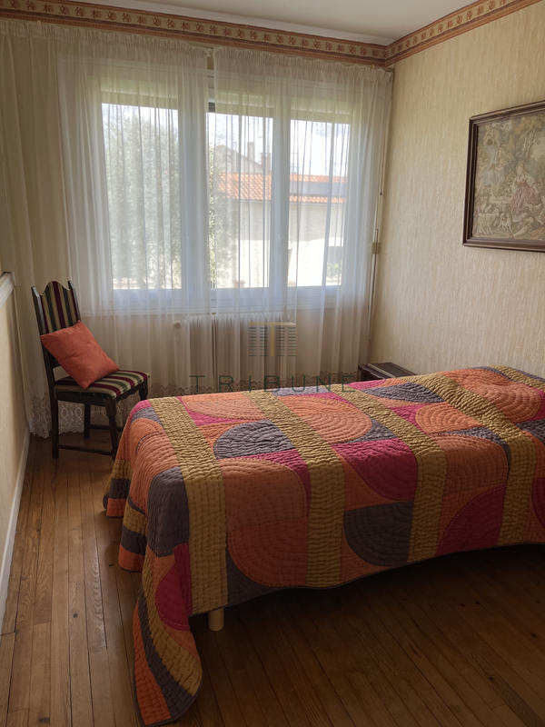 Maison - 183 m² - 8 pièces