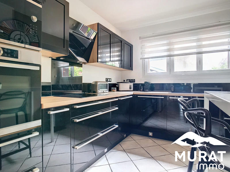 Maison - 105 m² - 5 pièces