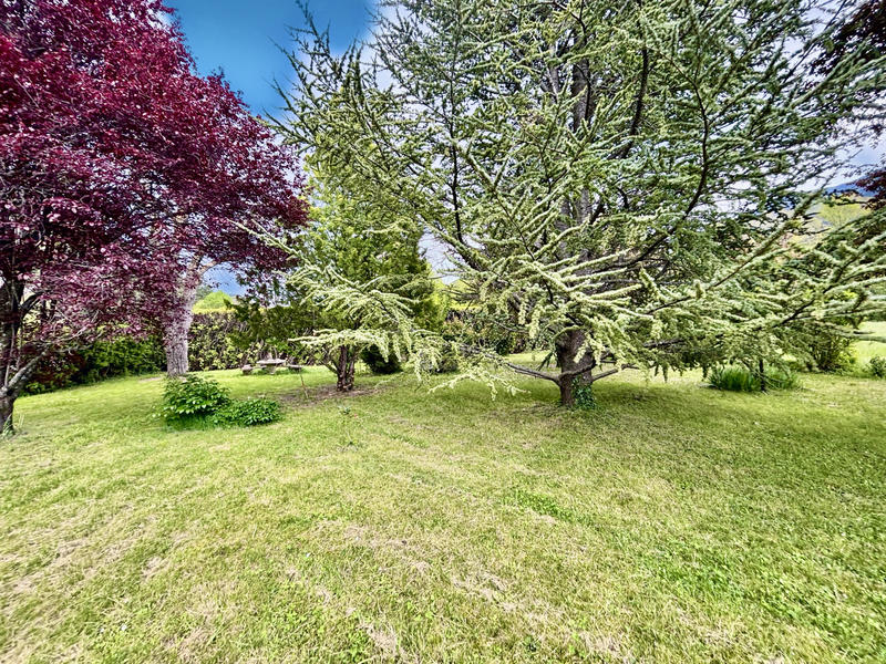 Maison - 204 m² - 8 pièces