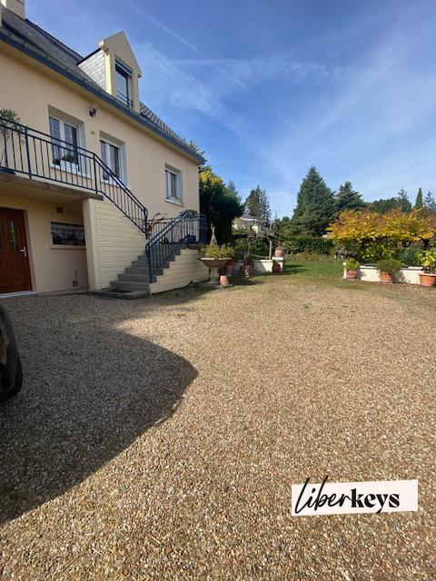 Maison - 158 m² - 7 pièces