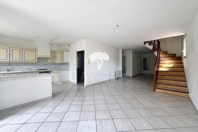 Maison de ville - 642 m² - 10 pièces