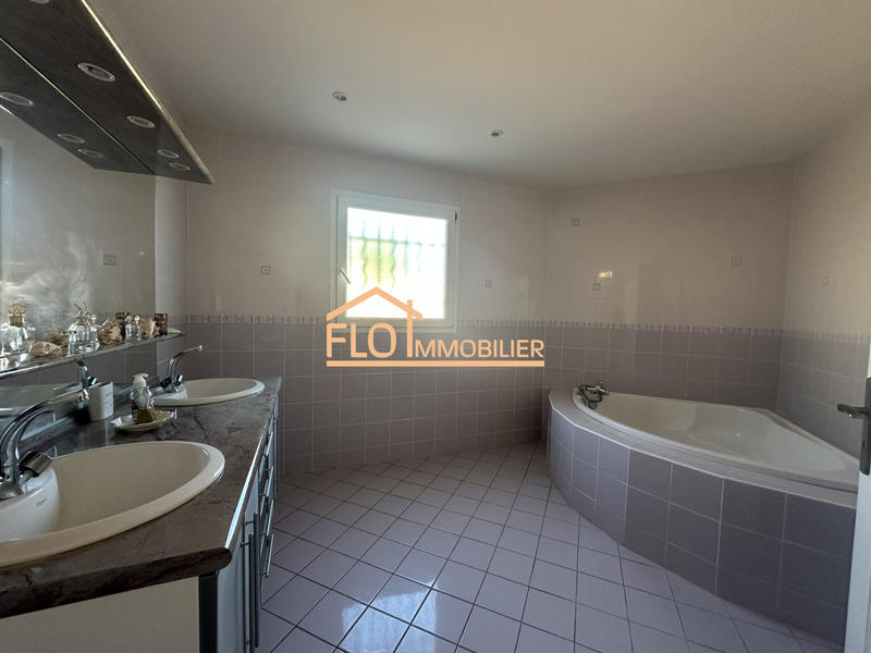 Villa - 148 m² - 4 pièces