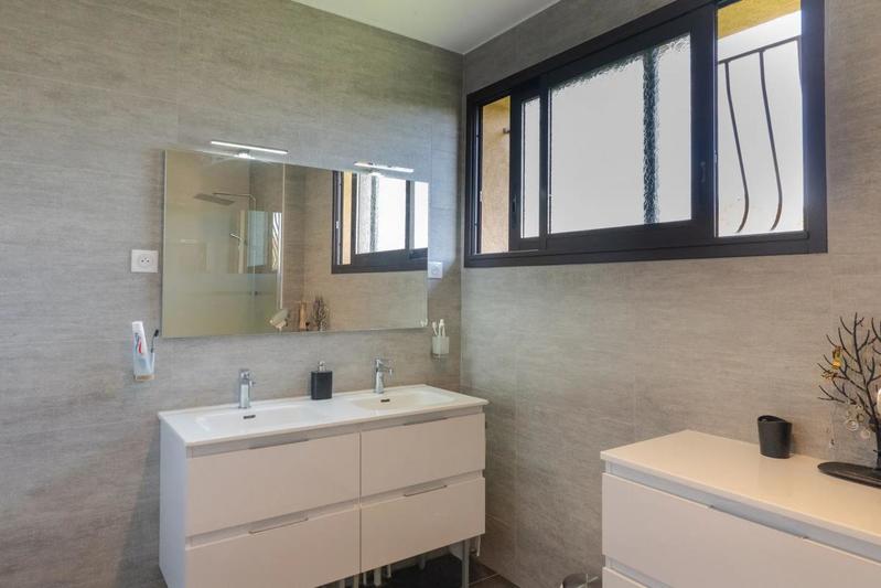 Maison - 155 m² - 6 pièces