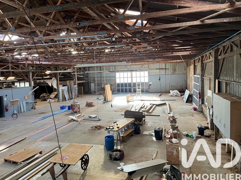 Appartement - 1 280 m² - 8 pièces