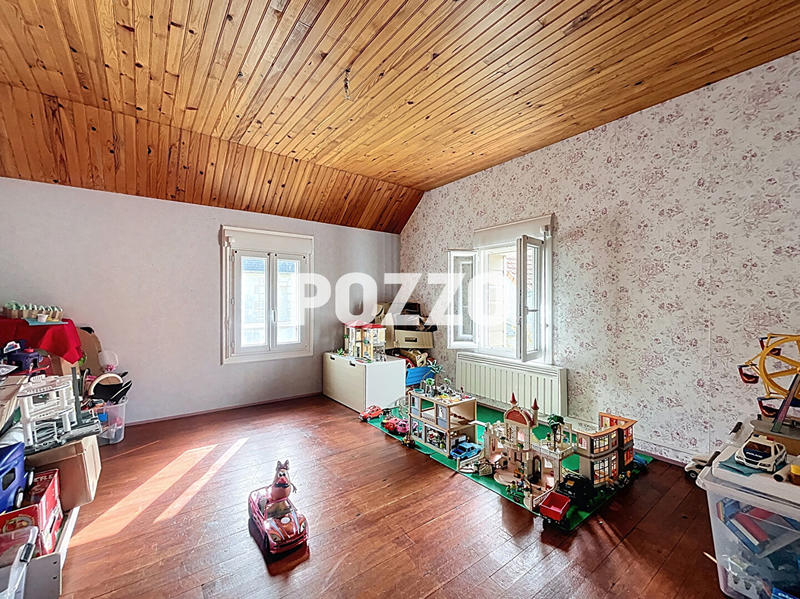 Maison - 143 m² - 6 pièces