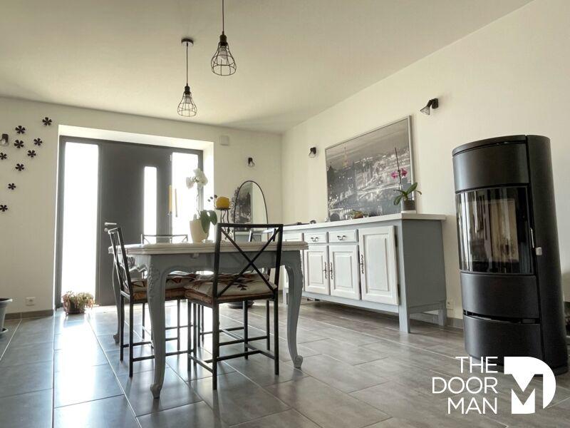 Maison - 180 m² - 4 pièces