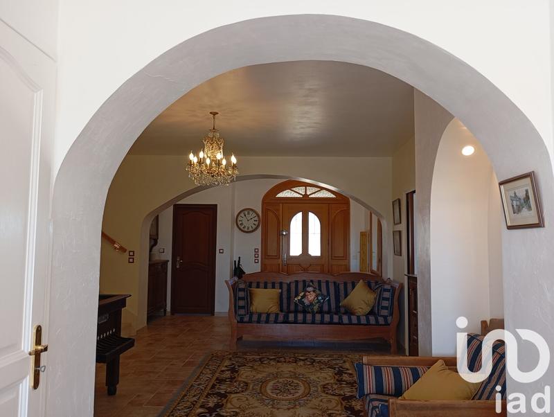 Maison - 485 m² - 10 pièces