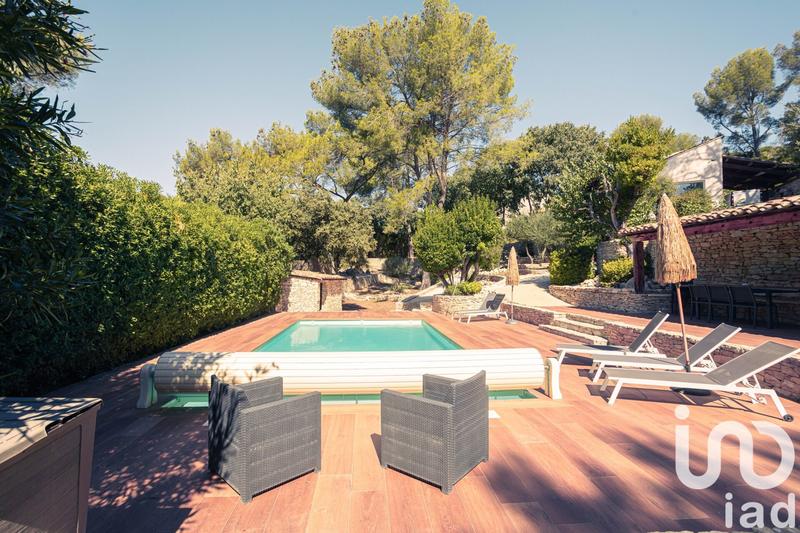 Maison - 220 m² - 6 pièces