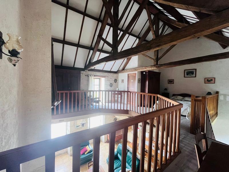 Maison ancienne - 183 m² - 7 pièces