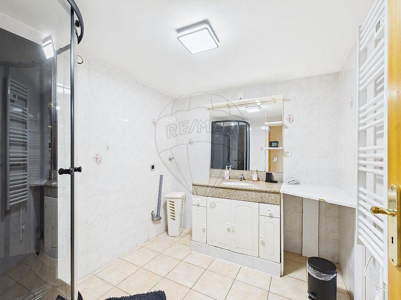 Appartement - 83 m² - 3 pièces