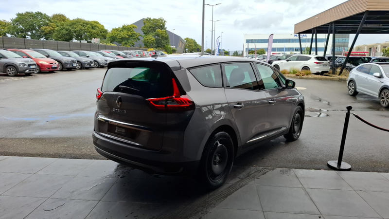 Renault Grand Scénic III Evolution TCe 140