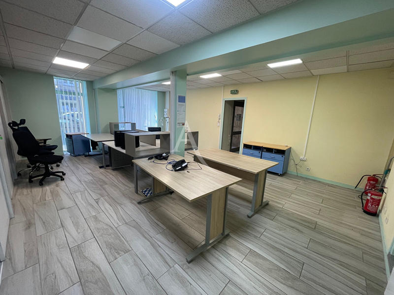 Local commercial - 66 m²