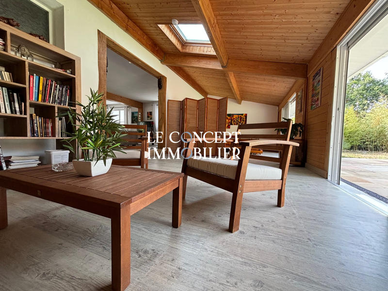 Maison - 200 m² - 5 pièces